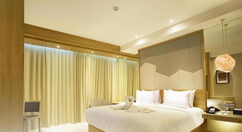 The Rinra Hotel Makassar