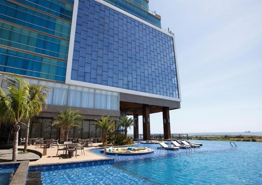 The Rinra Hotel Makassar